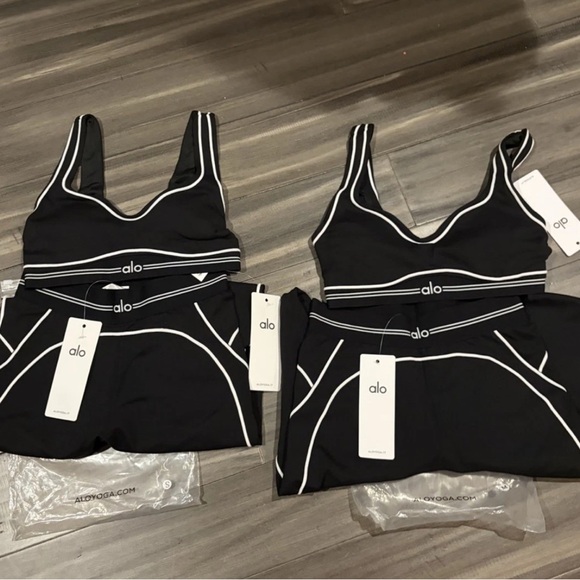 ALO Yoga Other - Alo yoga set